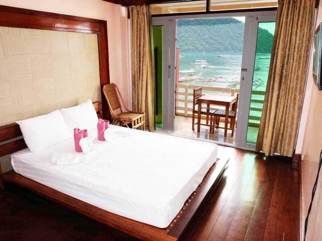 El Nido Beach Hotel Exterior photo
